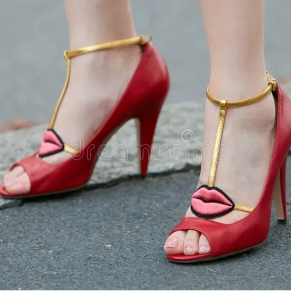 GUCCI X DISNEY Molina Lips Applique Strap Heels in Red Sz 11 US - Picture 2 of 12